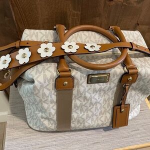 Michael Kors Monogram Logo Weekender